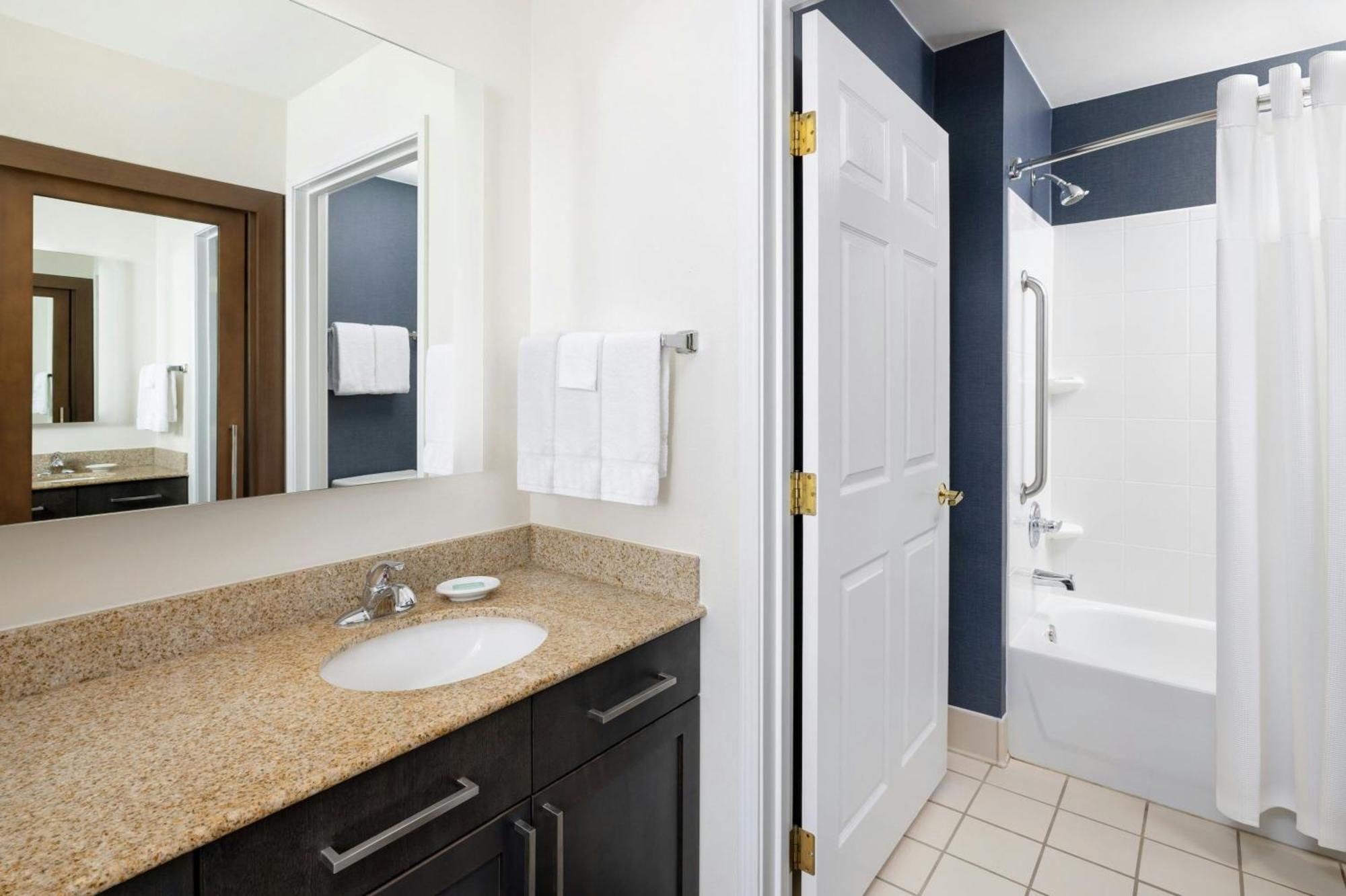 Residence Inn Des Moines West At Jordan Creek Town Center West Des Moines Extérieur photo